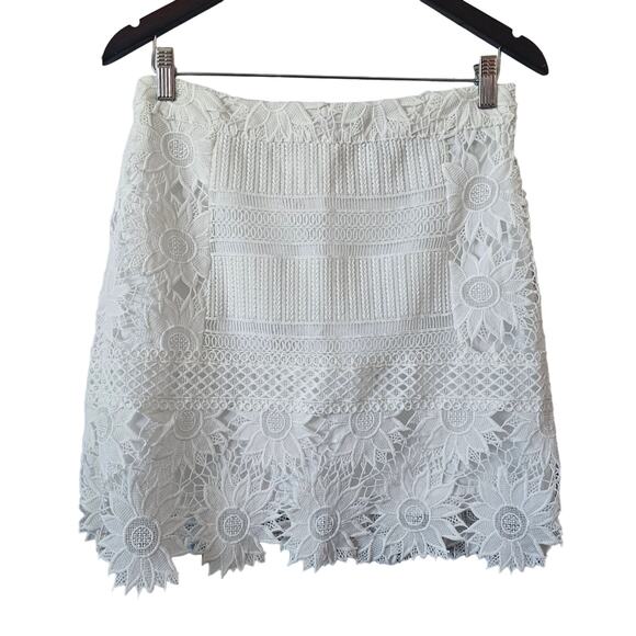 Topshop Dresses & Skirts - Topshop White Floral Lace Mini Skirt Size 8 | Romantic Crochet Detail